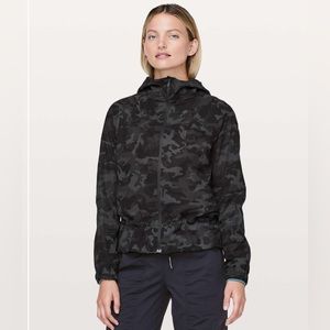 Lululemon Pack it up rain jacket - Camo